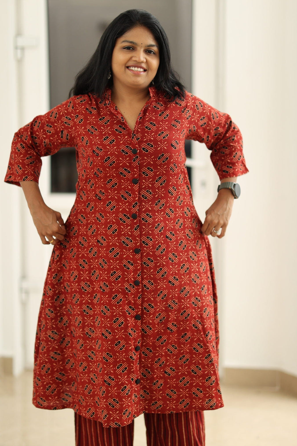 Relaxed fit through the waist and hip