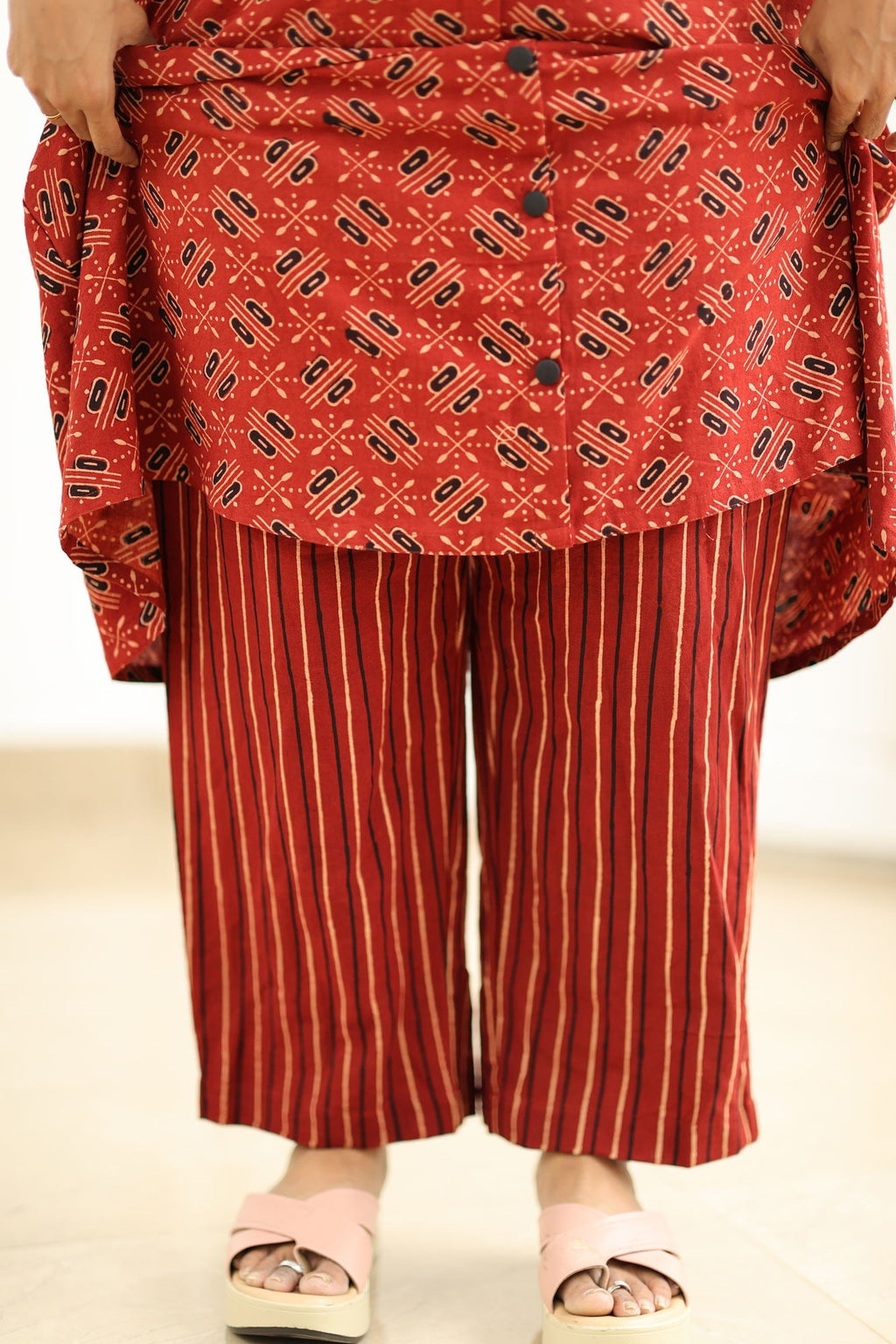 Coordinated stripe print pant