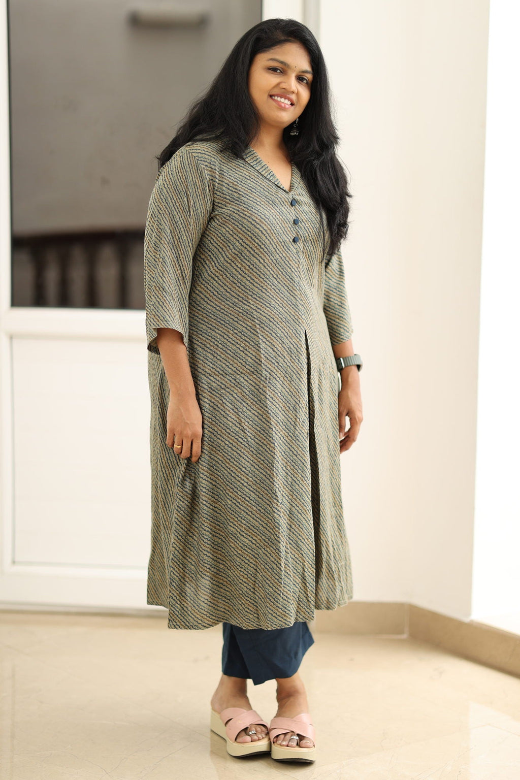 Olive indigo stripe kurta set, three-quarter view