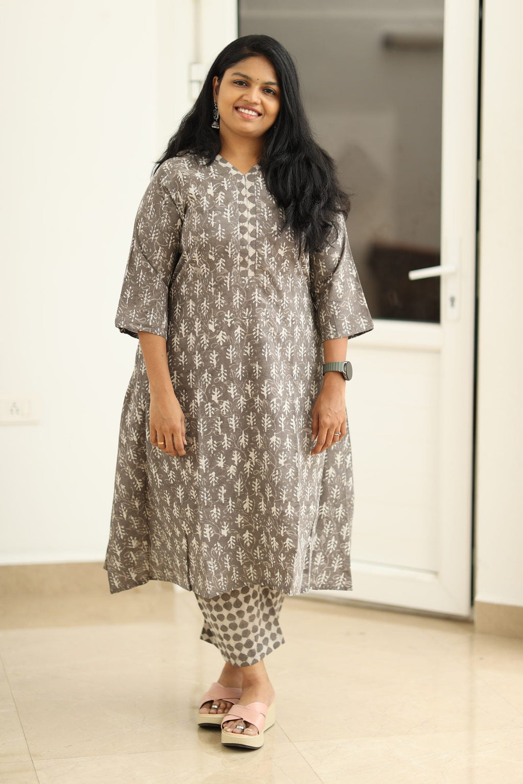 Grey dabu kurta set, front view