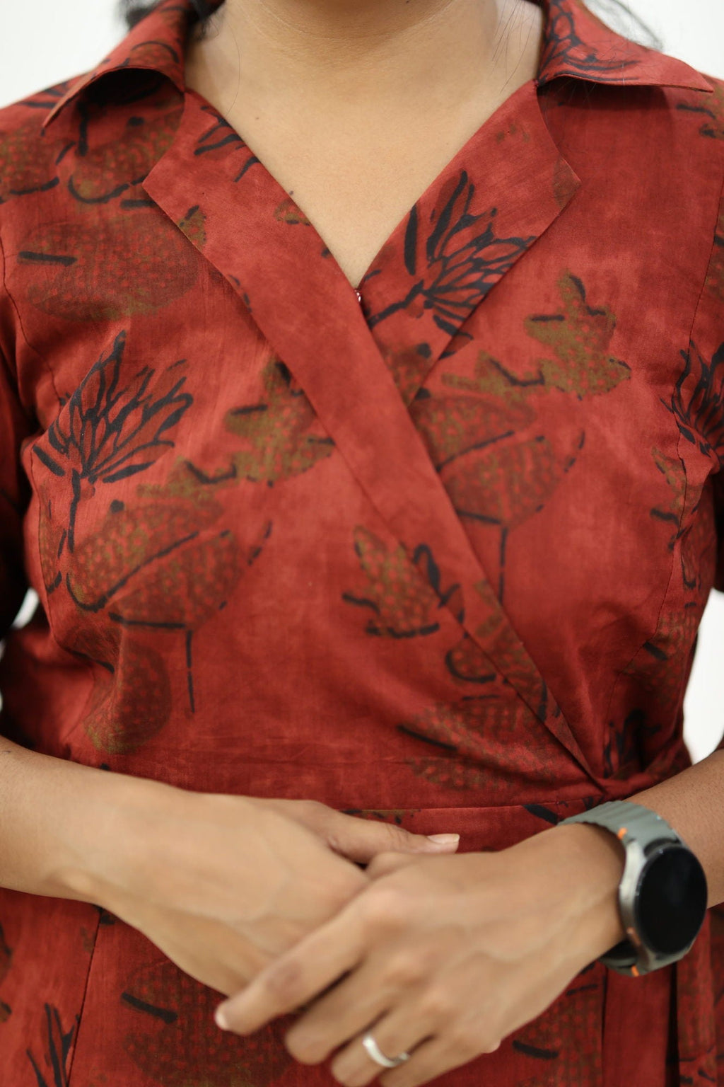 Collared wrap front detail