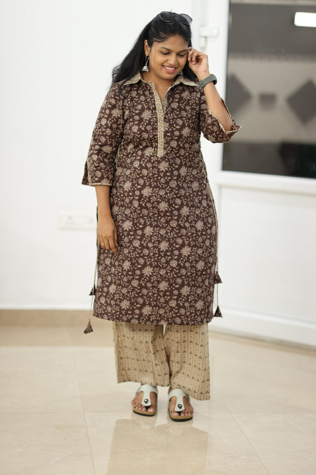 Full front, showing how the kurta falls over the palazzo
