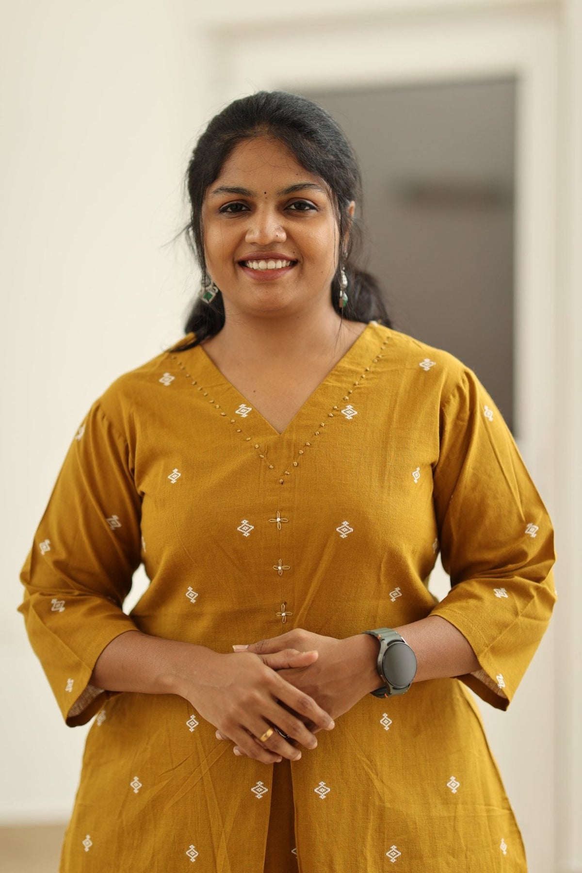 Amber gold kurta neckline and sleeve
