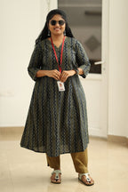 Blackcurrant Mustard Zigzag 30+ Women Everyday Office Kurta (Top + Bottom) | MAGI0063