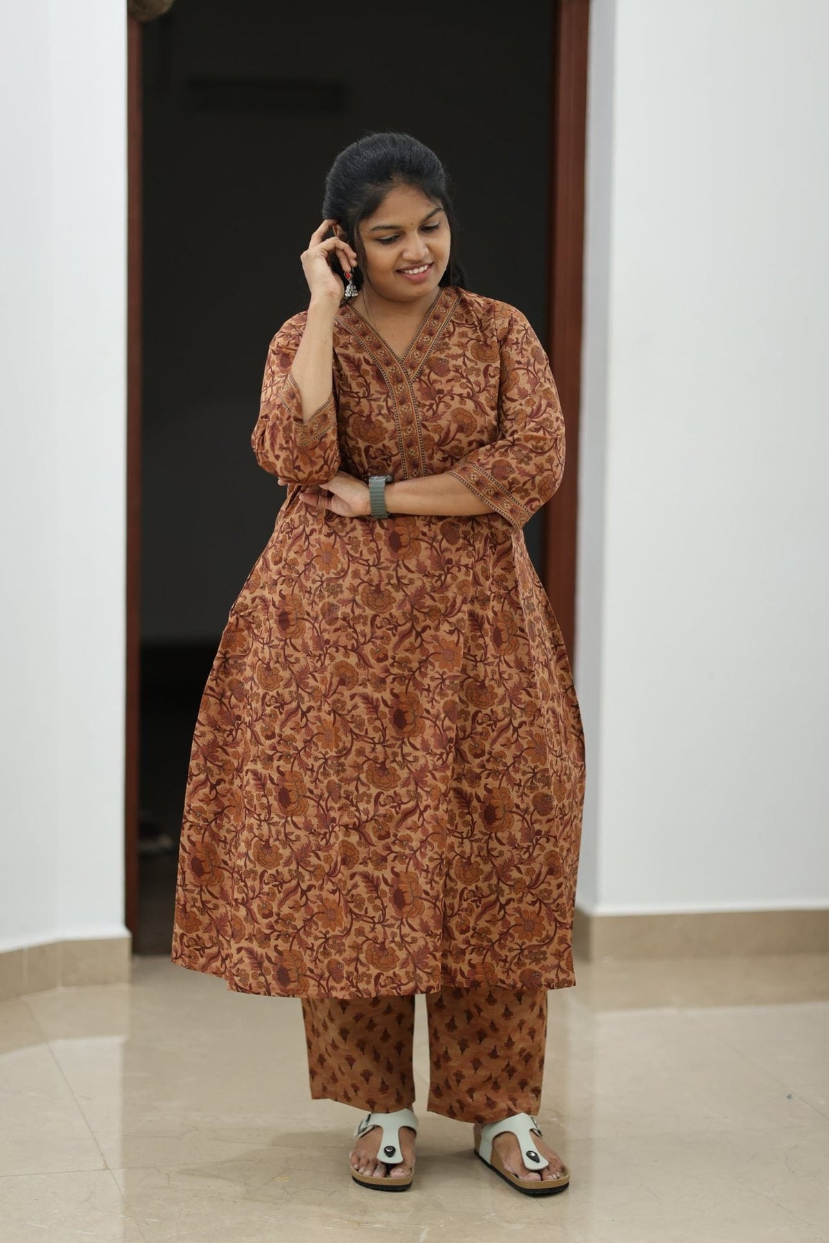 Cinnamon Toffee Kalamkari Floral 30+ Women Everyday Office Kurta (Top + Bottom) | MAGI0066